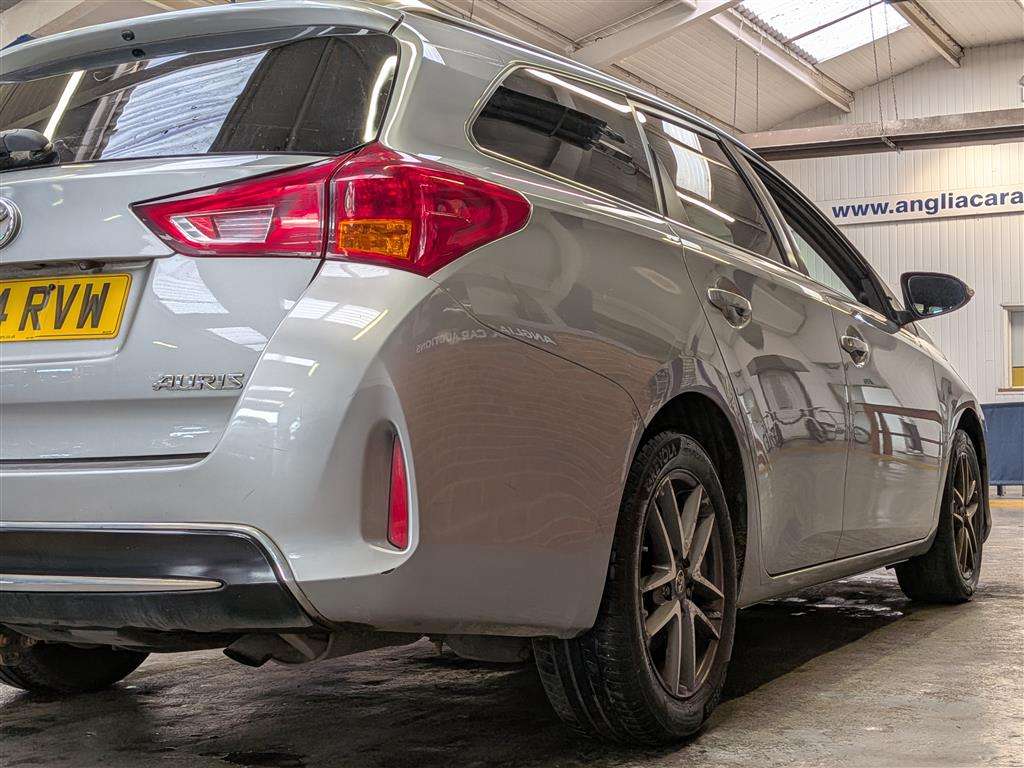 <p>2014 TOYOTA AURIS ICON + VALVEMATIC</p>