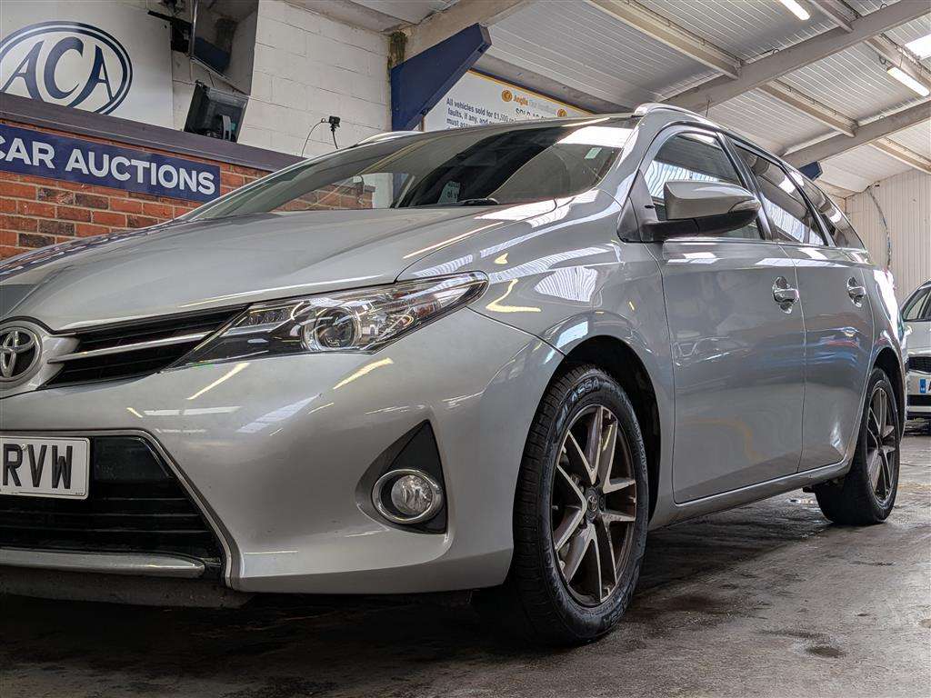<p>2014 TOYOTA AURIS ICON + VALVEMATIC</p>