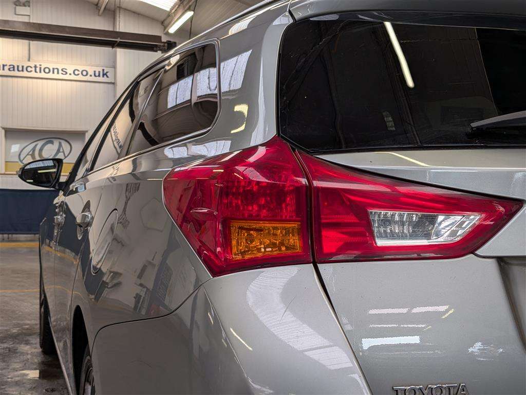 <p>2014 TOYOTA AURIS ICON + VALVEMATIC</p>