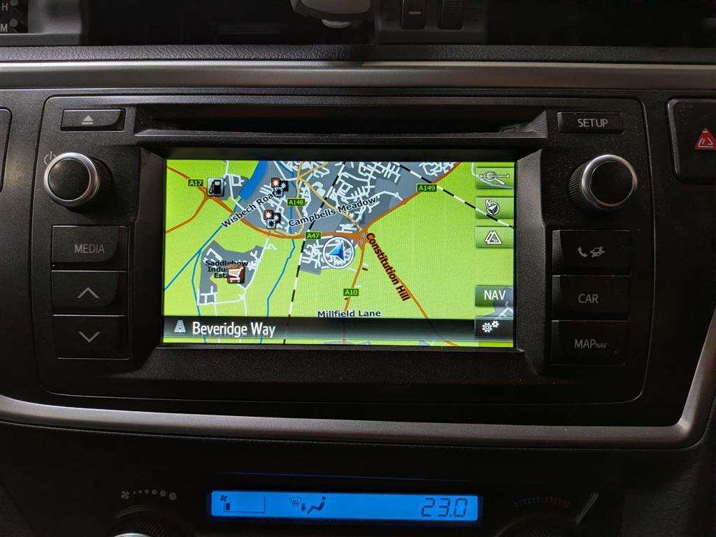 <p>2014 TOYOTA AURIS ICON + VALVEMATIC</p>