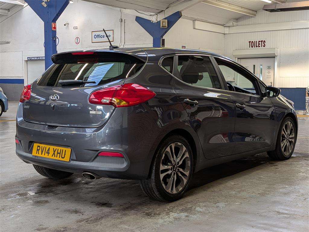 <p>2014 KIA CEED 4 ECODYNAMICS CRDI</p>