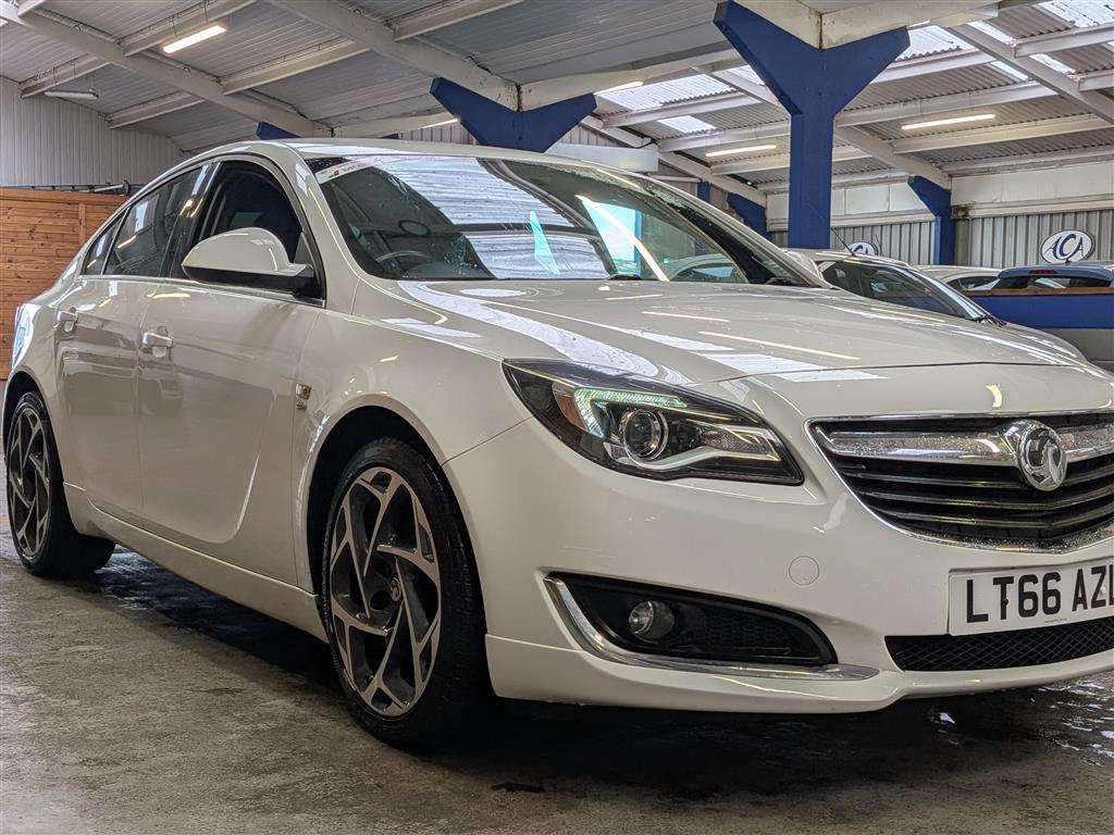 <p>2016 VAUXHALL INSIG SRI NAV VX CDTI EFL</p>