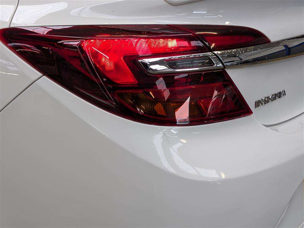 <p>2016 VAUXHALL INSIG SRI NAV VX CDTI EFL</p>