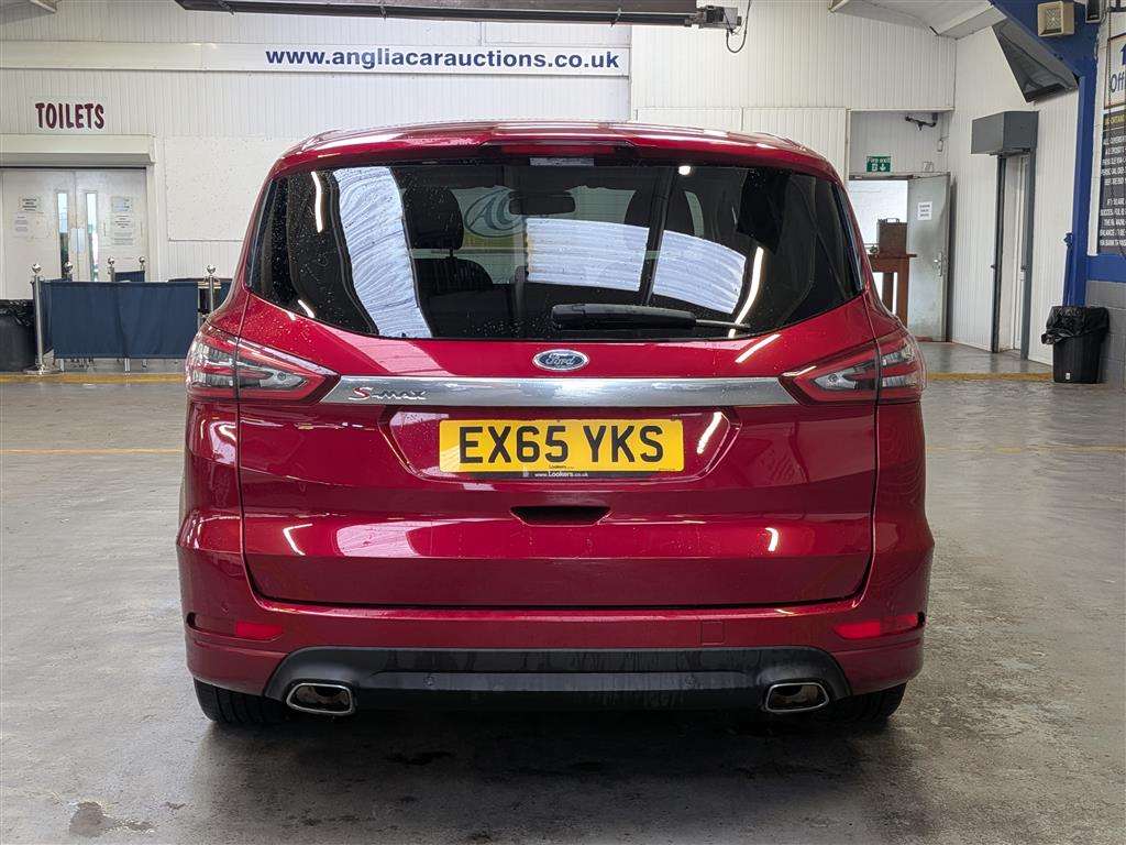 <p>2015 FORD S-MAX TITANIUM TDCI AUTO</p>