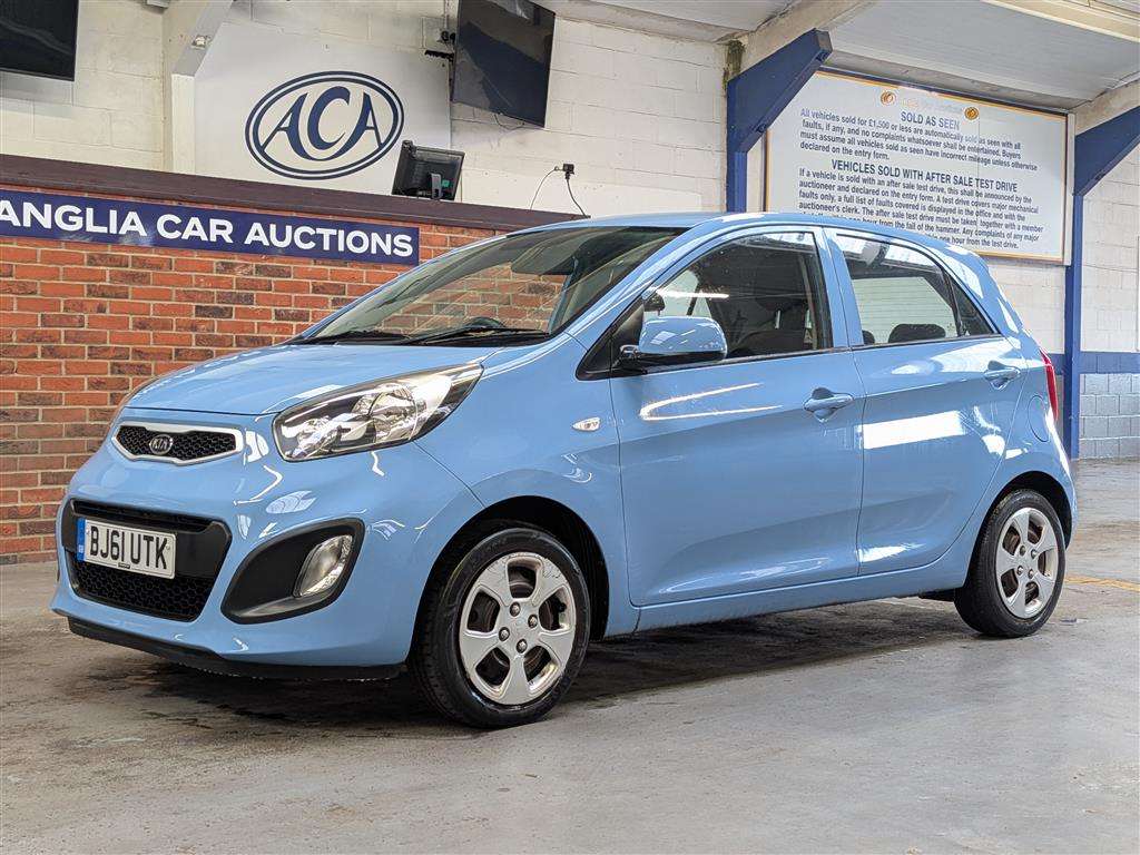 <p>2011 KIA PICANTO 1 AIR</p>