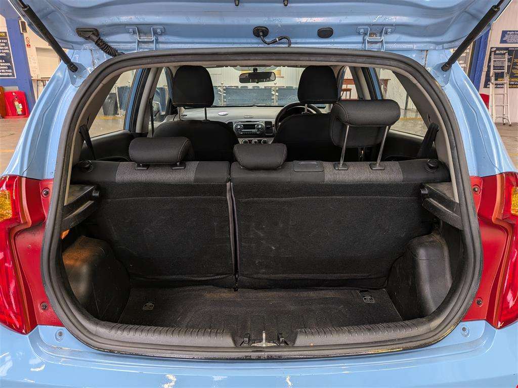 <p>2011 KIA PICANTO 1 AIR</p>