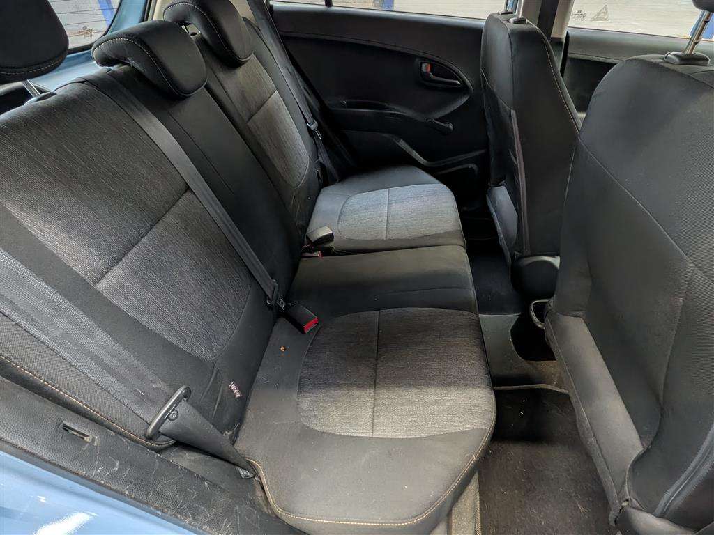 <p>2011 KIA PICANTO 1 AIR</p>
