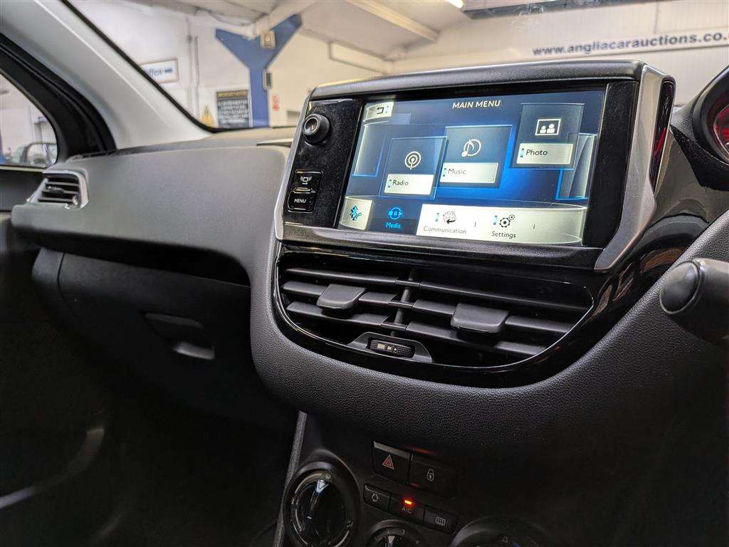<p>2014 PEUGEOT 208 ACTIVE</p>