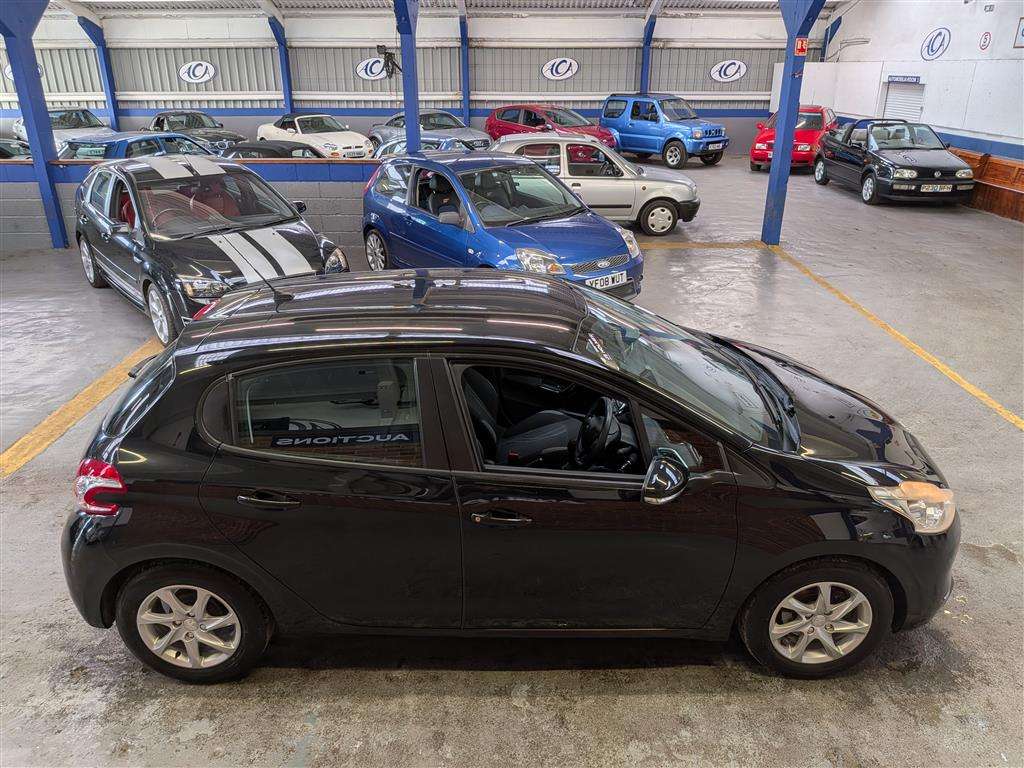 <p>2014 PEUGEOT 208 ACTIVE</p>