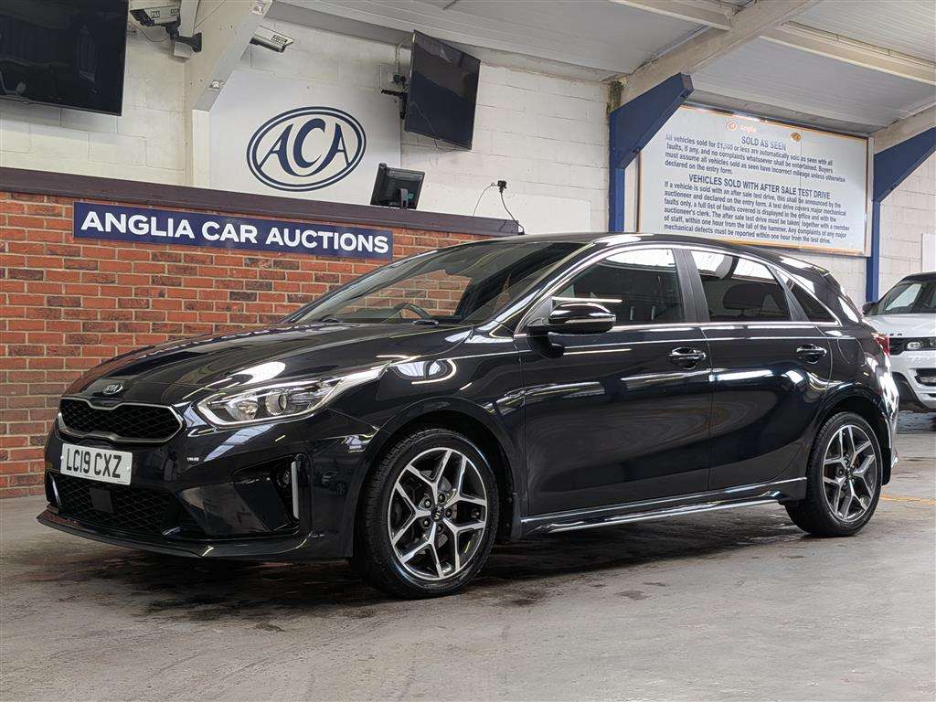 <p>2019 KIA CEED GT-LINE CRDI</p>
