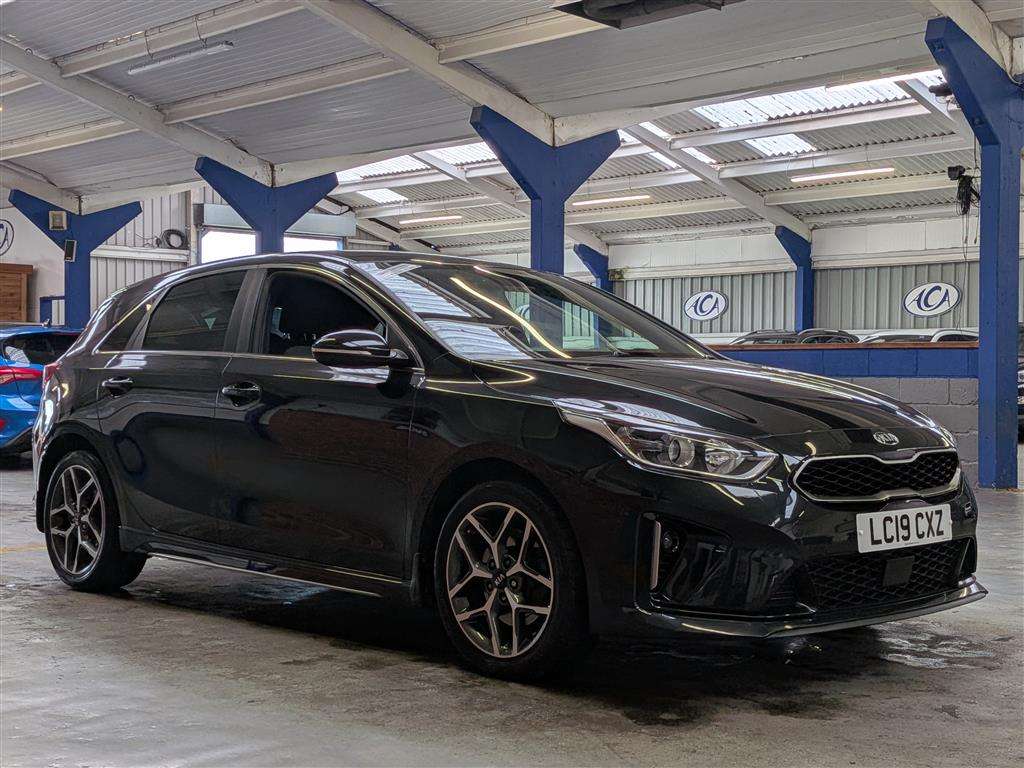 <p>2019 KIA CEED GT-LINE CRDI</p>