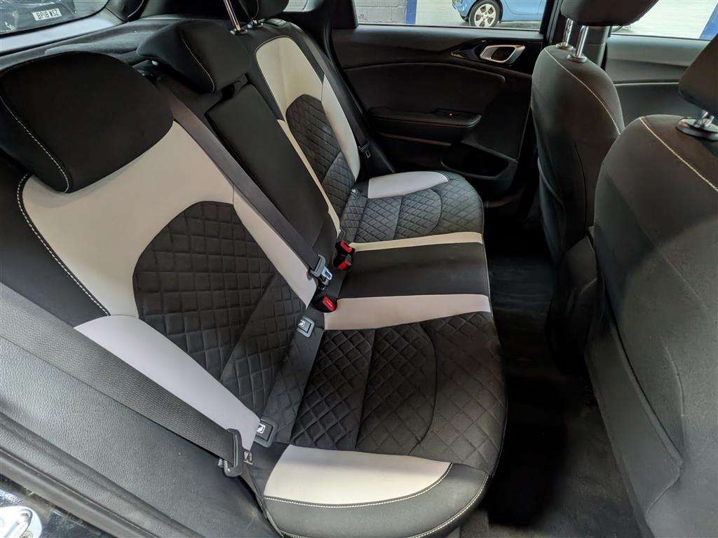 <p>2019 KIA CEED GT-LINE CRDI</p>