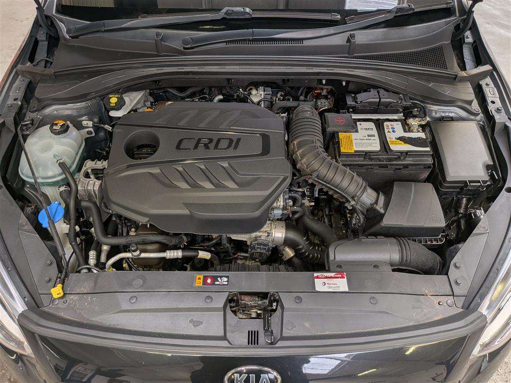<p>2019 KIA CEED GT-LINE CRDI</p>