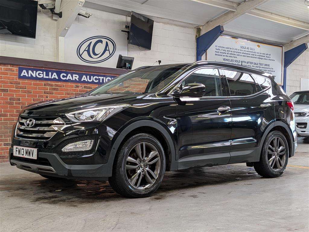 <p>2013 HYUNDAI SANTA FE PREMIUM SE CRDI</p>