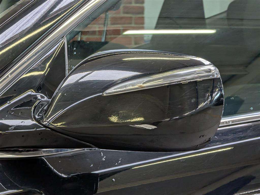 <p>2013 HYUNDAI SANTA FE PREMIUM SE CRDI</p>