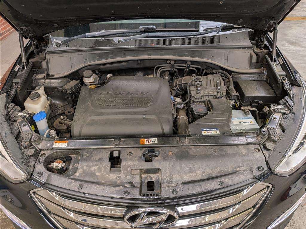 <p>2013 HYUNDAI SANTA FE PREMIUM SE CRDI</p>