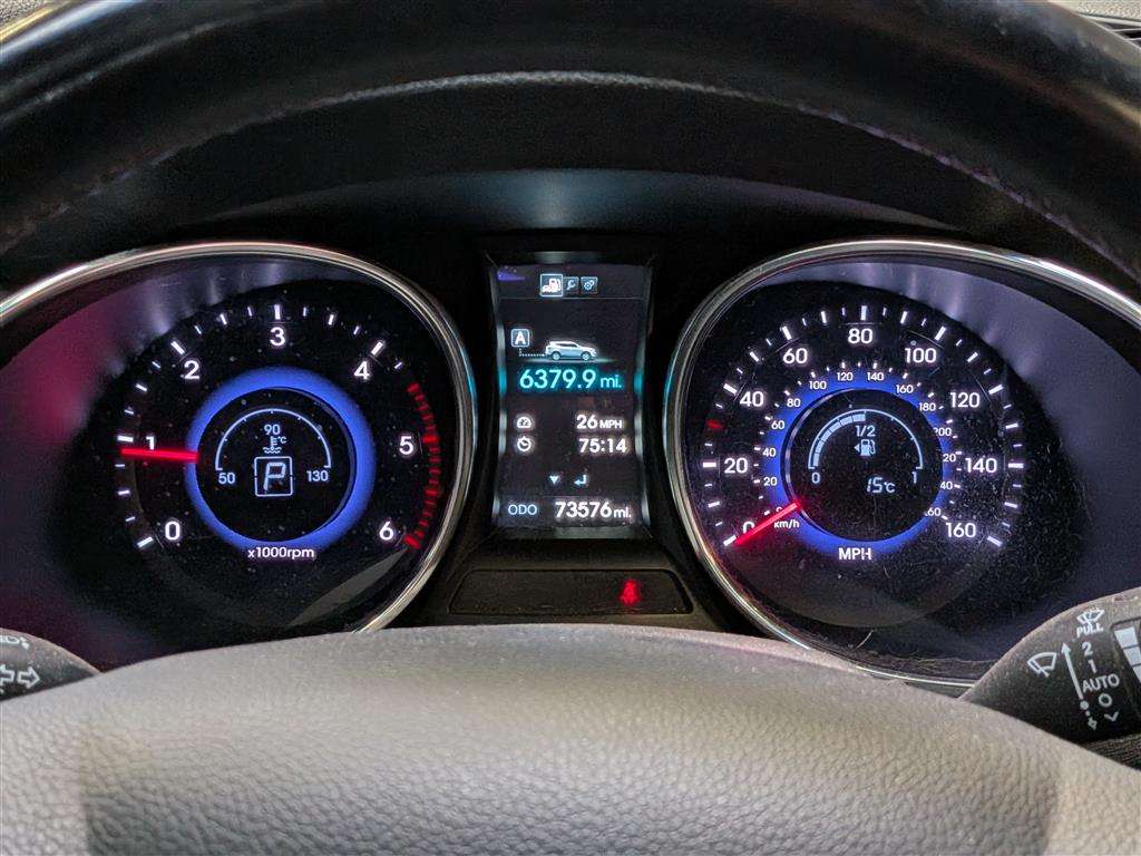 <p>2013 HYUNDAI SANTA FE PREMIUM SE CRDI</p>