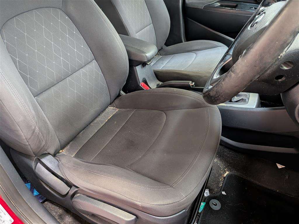 <p>2015 KIA RIO 2 ISG</p>