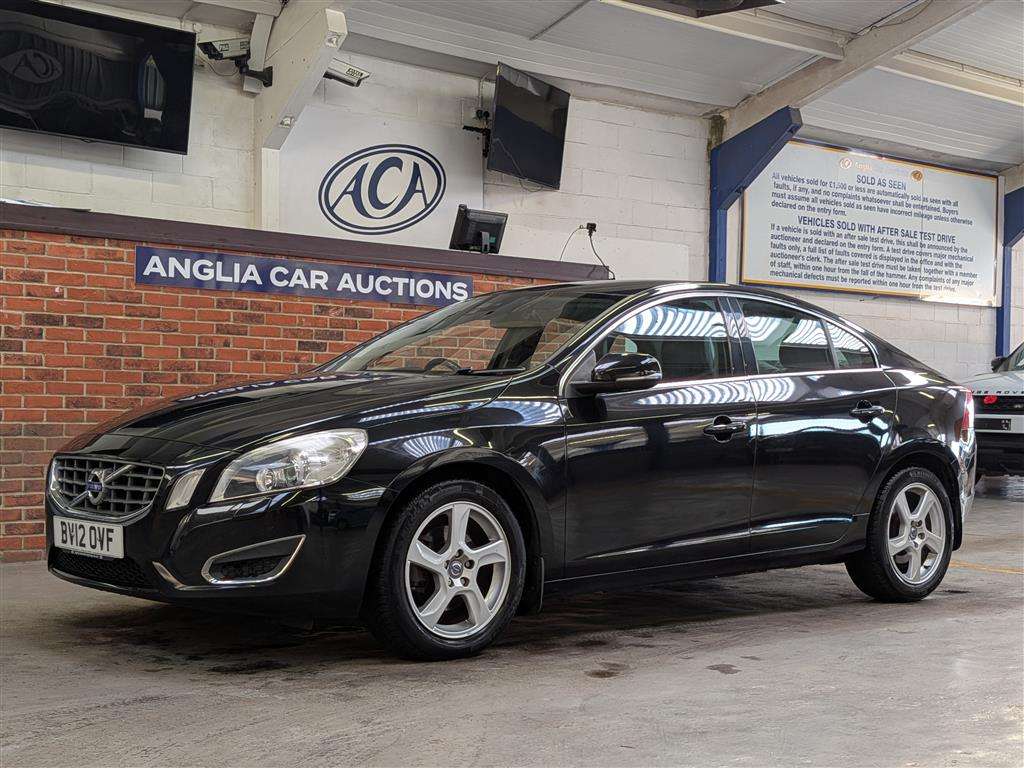 <p>2012 VOLVO S60 SE LUX D3</p>