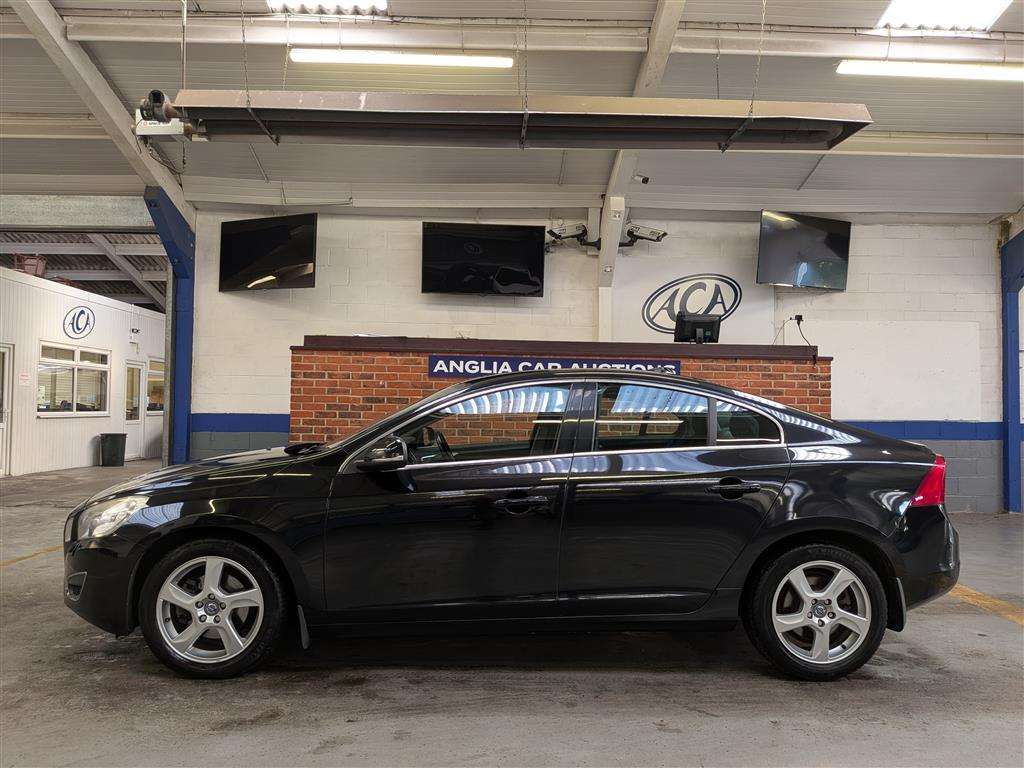 <p>2012 VOLVO S60 SE LUX D3</p>