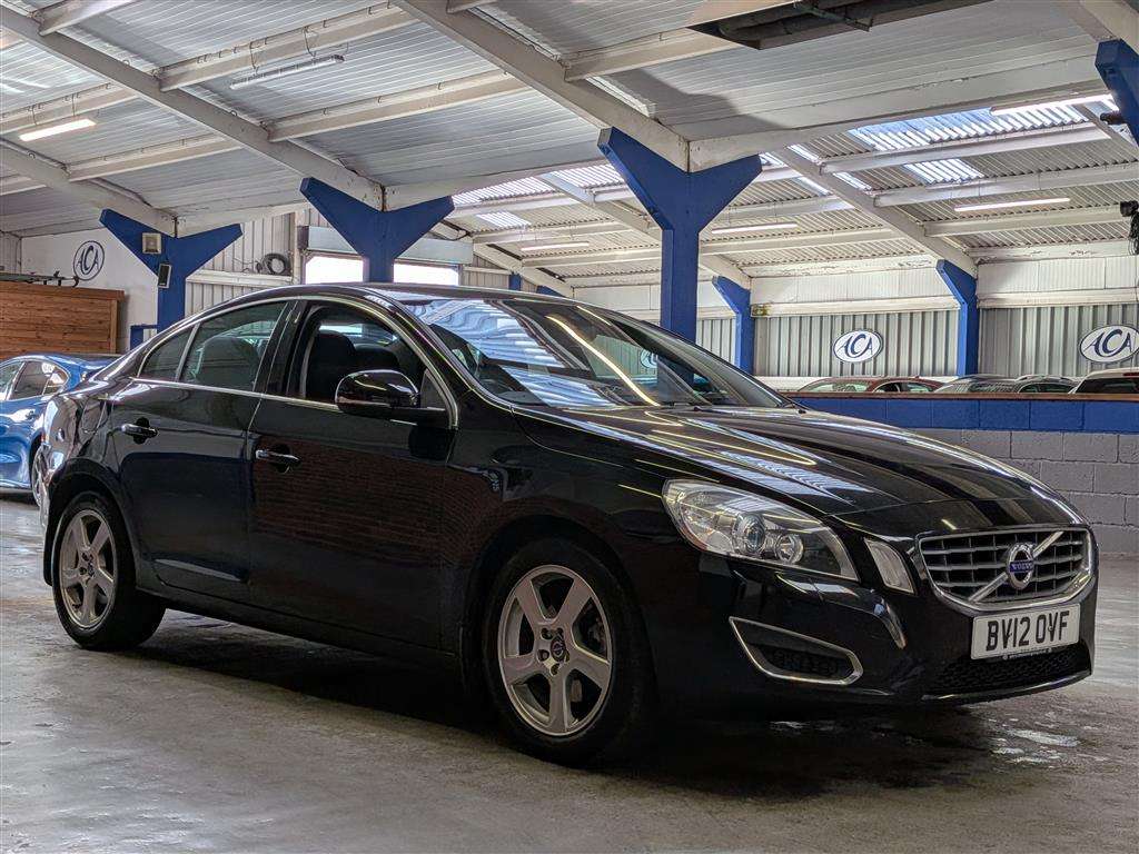 <p>2012 VOLVO S60 SE LUX D3</p>