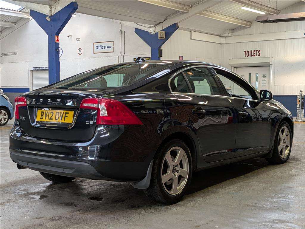 <p>2012 VOLVO S60 SE LUX D3</p>