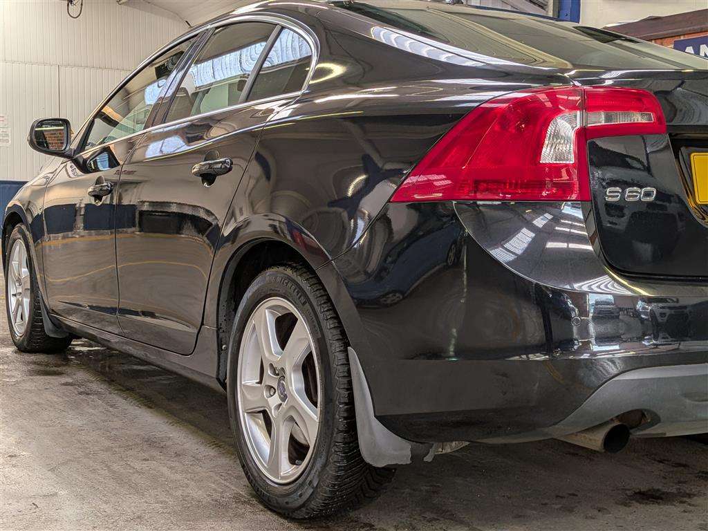 <p>2012 VOLVO S60 SE LUX D3</p>