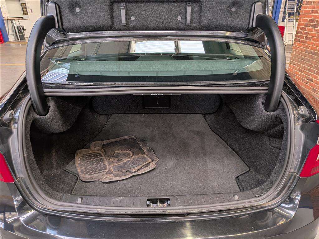 <p>2012 VOLVO S60 SE LUX D3</p>