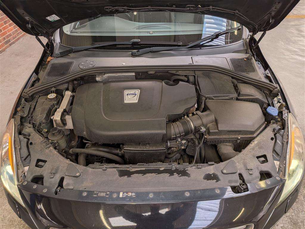 <p>2012 VOLVO S60 SE LUX D3</p>
