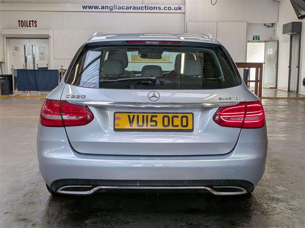 <p>2015 MERCEDES-BENZ C220 SPORT PREMIUM BLUETE</p>