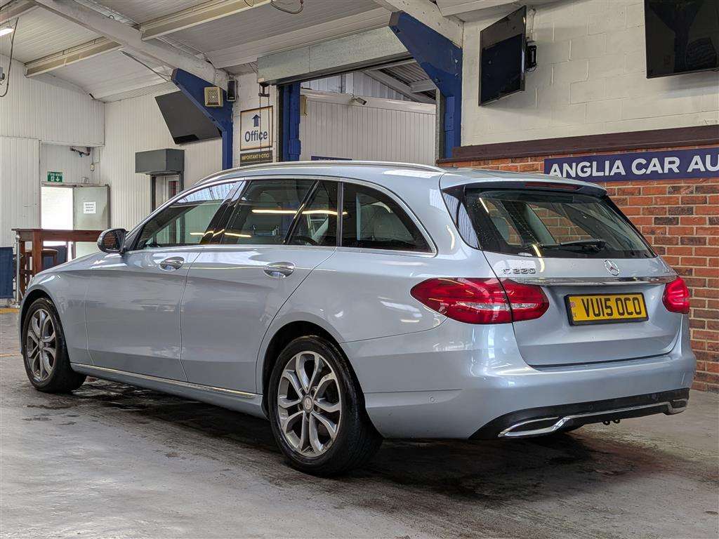 <p>2015 MERCEDES-BENZ C220 SPORT PREMIUM BLUETE</p>
