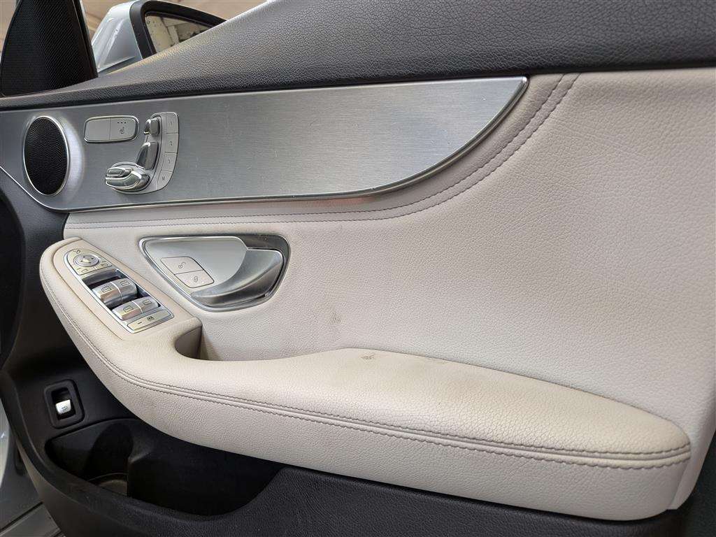 <p>2015 MERCEDES-BENZ C220 SPORT PREMIUM BLUETE</p>