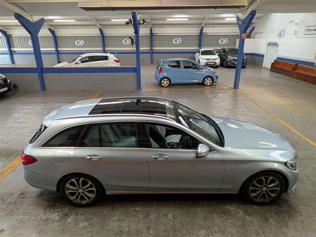 <p>2015 MERCEDES-BENZ C220 SPORT PREMIUM BLUETE</p>