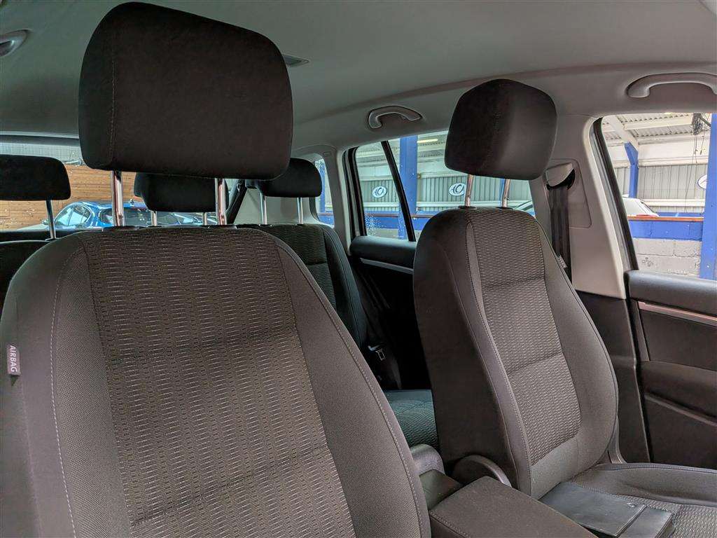 <p>2012 VOLKSWAGEN TIGUAN SE TDI BLUETECH 4M</p>