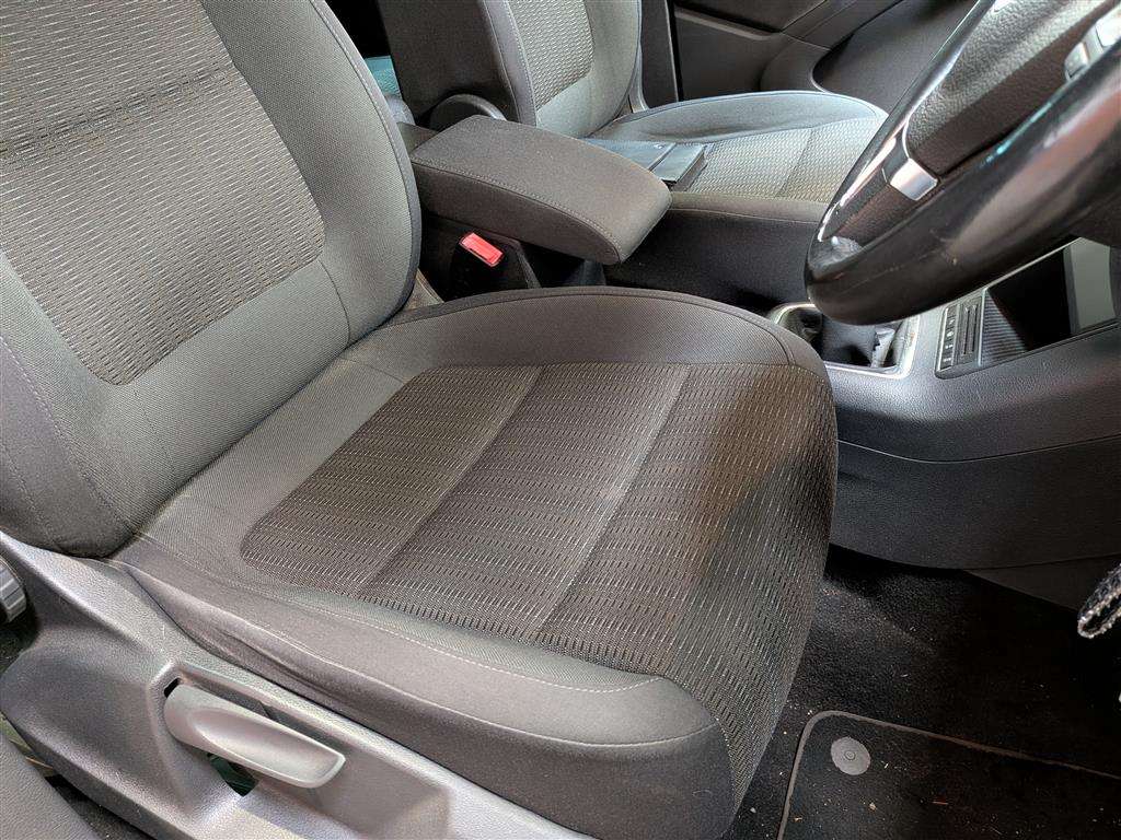<p>2012 VOLKSWAGEN TIGUAN SE TDI BLUETECH 4M</p>