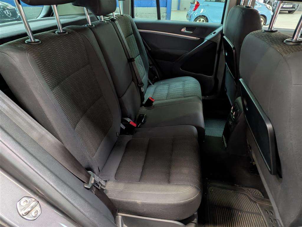 <p>2012 VOLKSWAGEN TIGUAN SE TDI BLUETECH 4M</p>