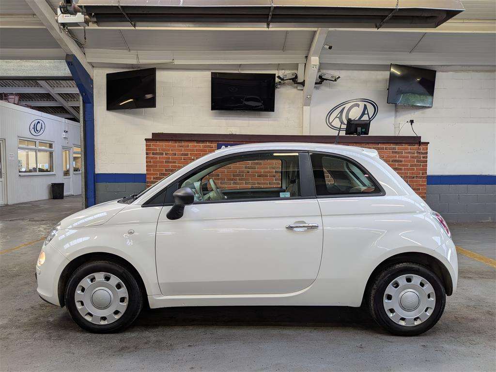 <p>2013 FIAT 500 POP RHD</p>