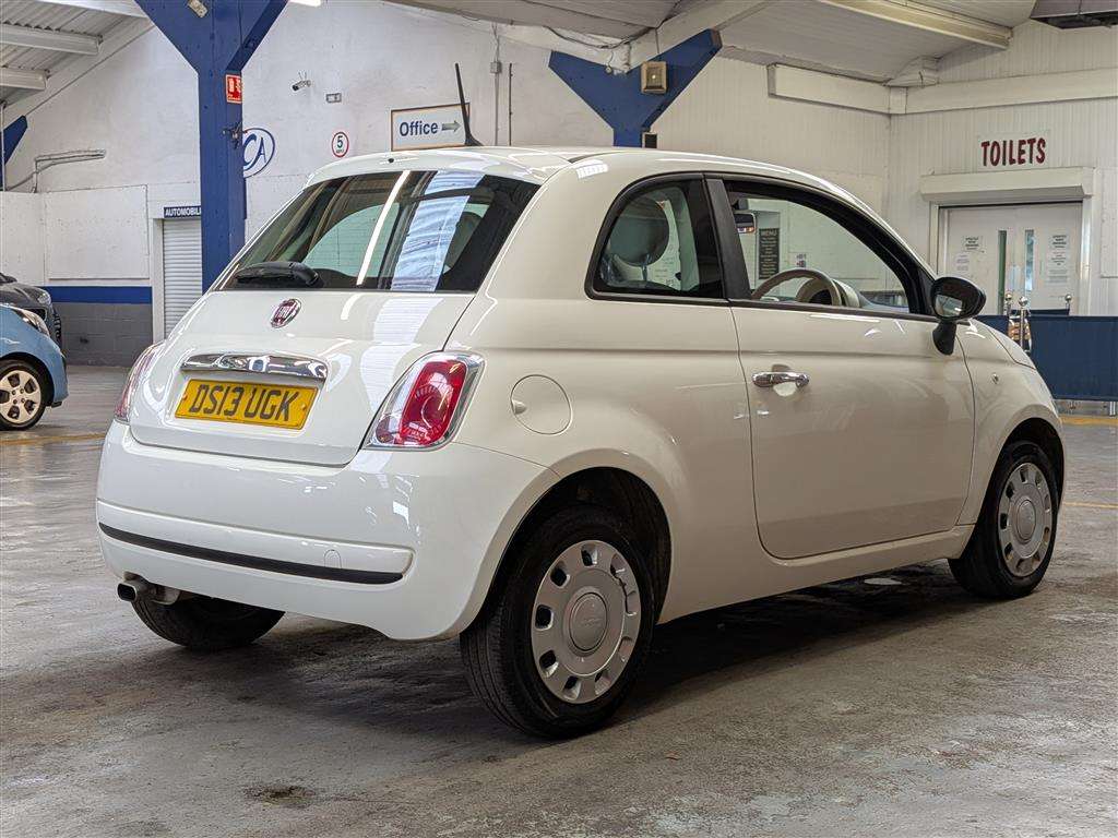<p>2013 FIAT 500 POP RHD</p>