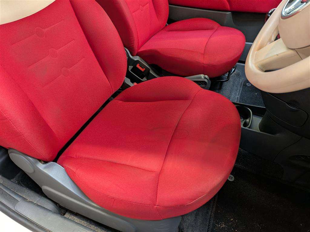 <p>2013 FIAT 500 POP RHD</p>