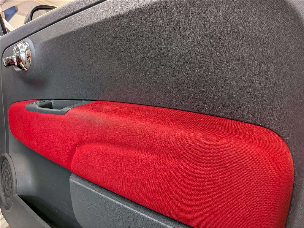 <p>2013 FIAT 500 POP RHD</p>