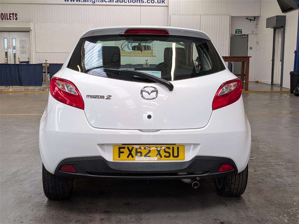 <p>2012 MAZDA 2 TAMURA</p>
