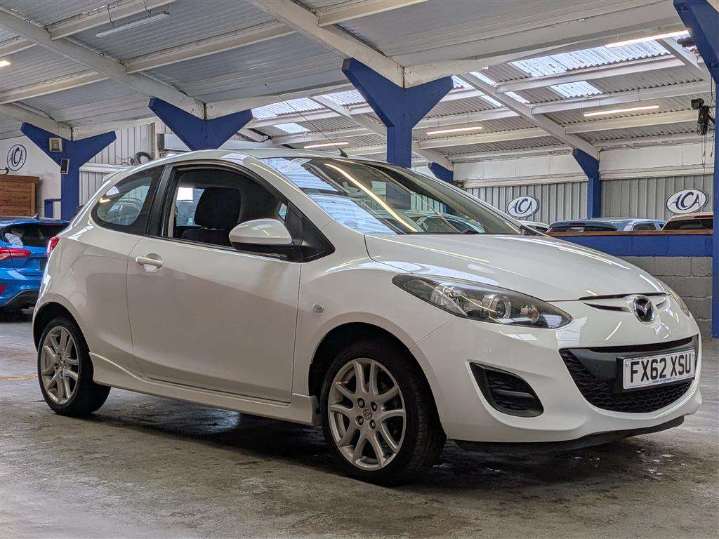 <p>2012 MAZDA 2 TAMURA</p>