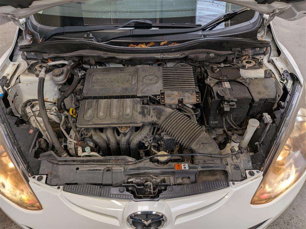 <p>2012 MAZDA 2 TAMURA</p>