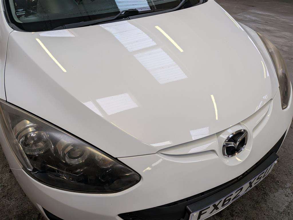 <p>2012 MAZDA 2 TAMURA</p>