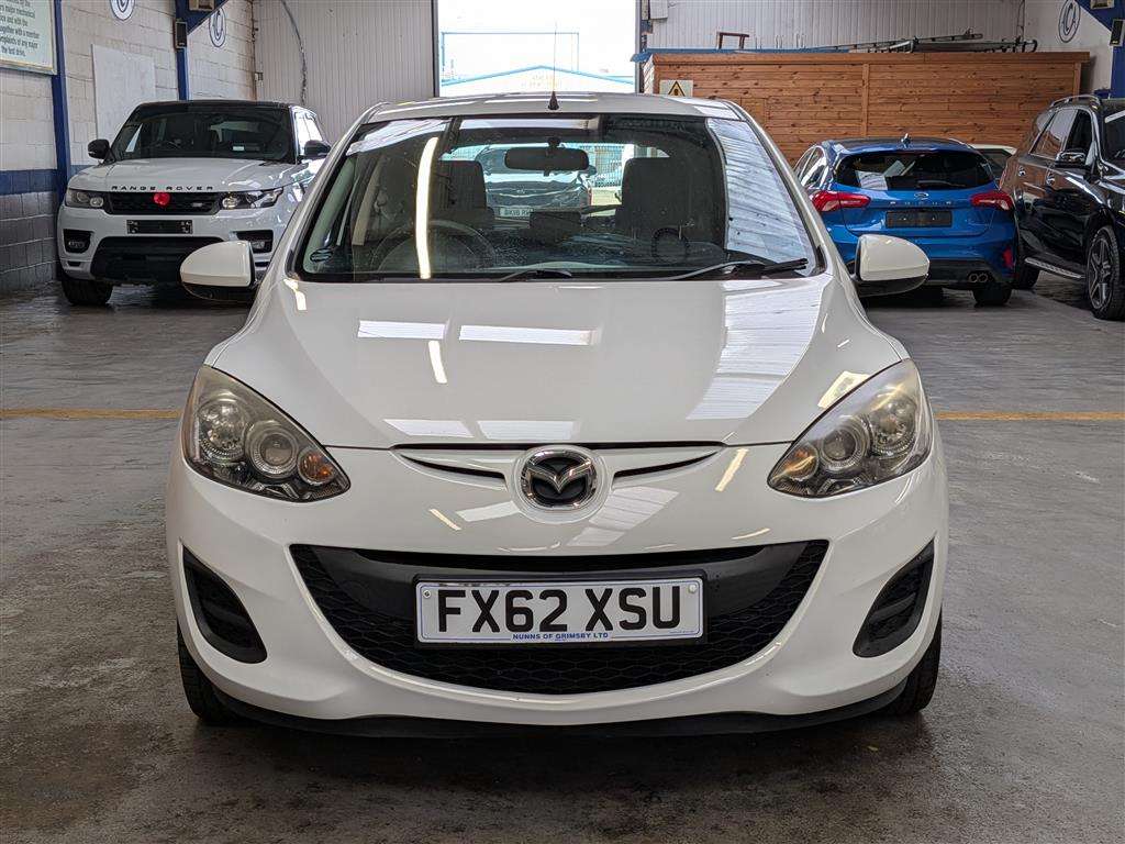 <p>2012 MAZDA 2 TAMURA</p>
