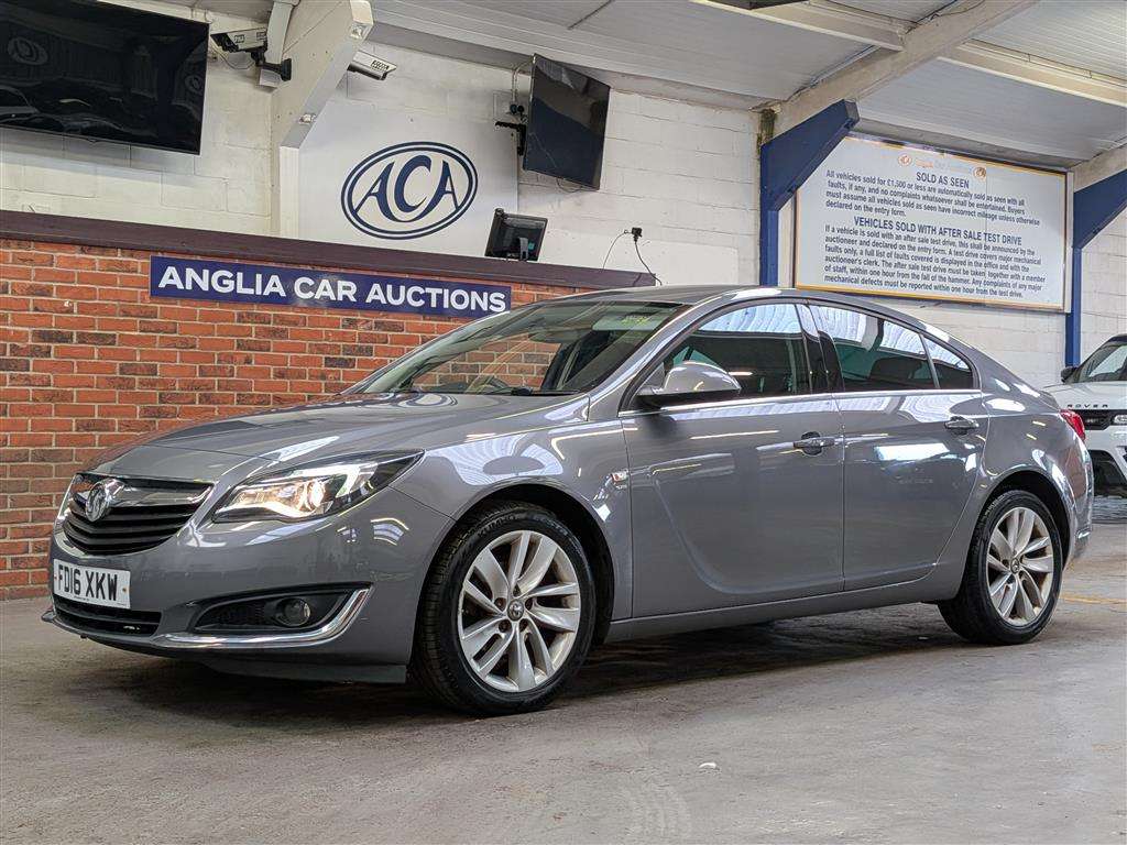 <p>2016 VAUXHALL INSIGNIA SRI NAV CDTI AUT</p>