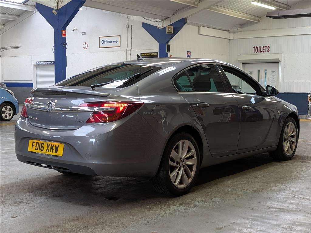 <p>2016 VAUXHALL INSIGNIA SRI NAV CDTI AUT</p>
