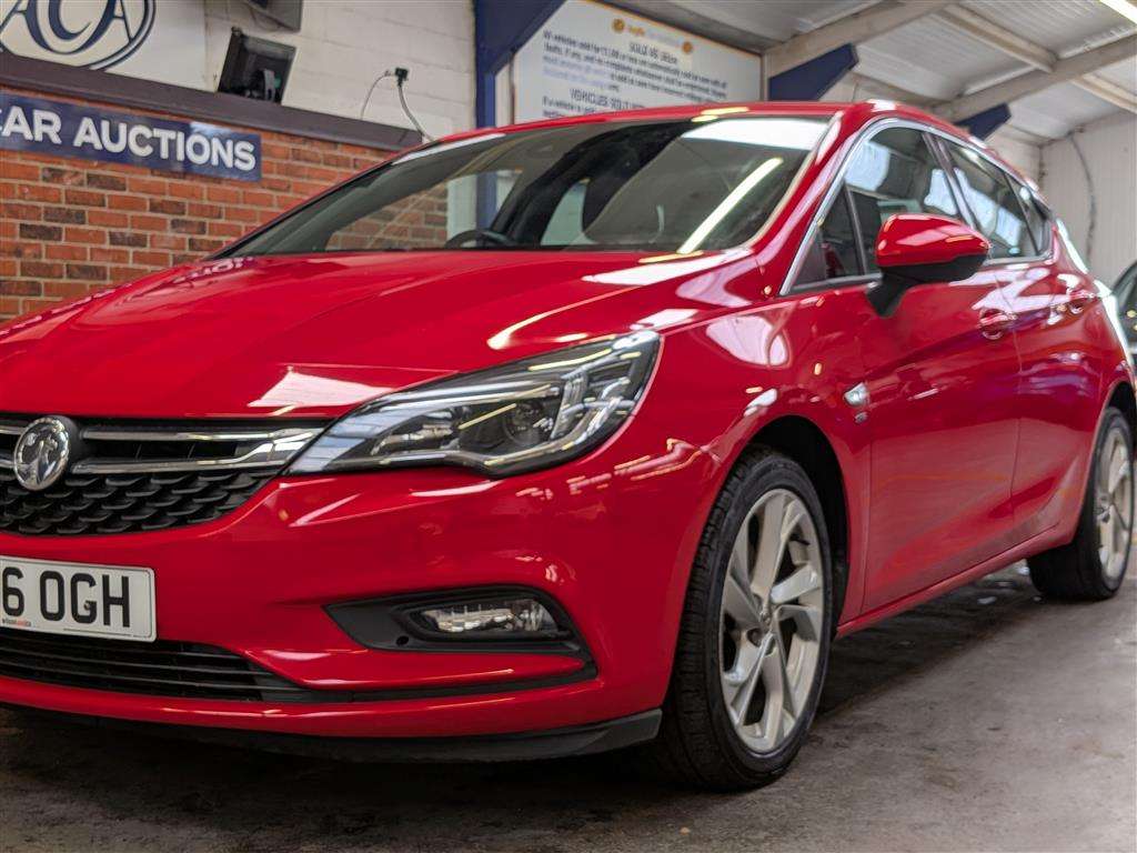 <p>2016 VAUXHALL ASTRA SRI CDTI S/S</p>