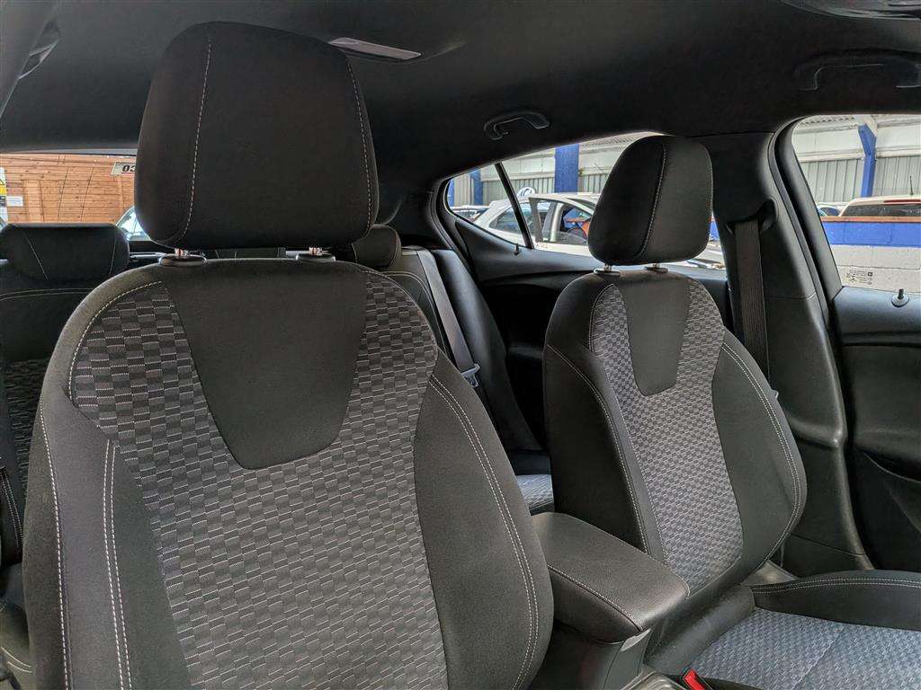 <p>2016 VAUXHALL ASTRA SRI CDTI S/S</p>