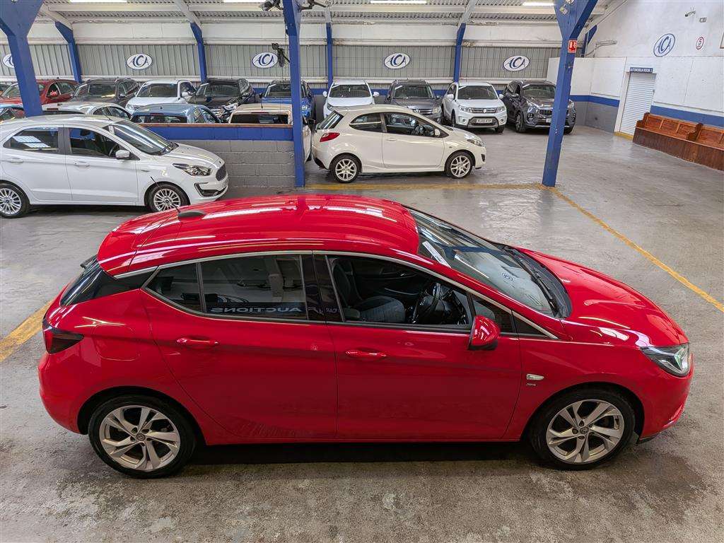<p>2016 VAUXHALL ASTRA SRI CDTI S/S</p>